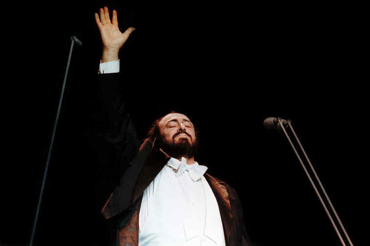 20070906151812-pavarotti.jpg